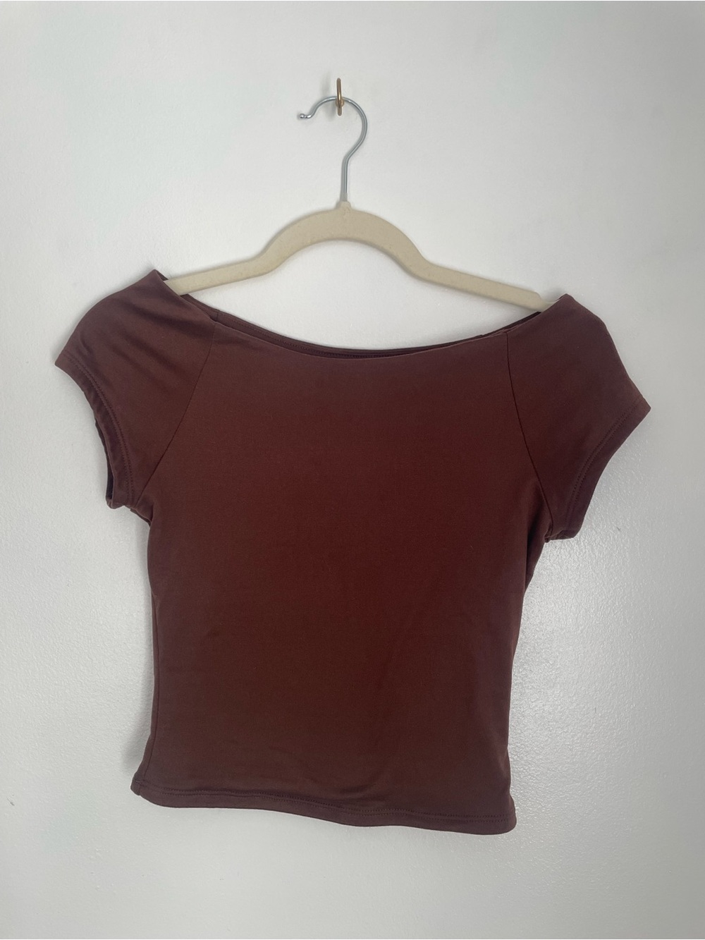 Fashion Nova brown boat neck fitted short sleeve top size small